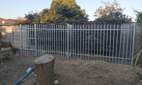 Palisade Fencing